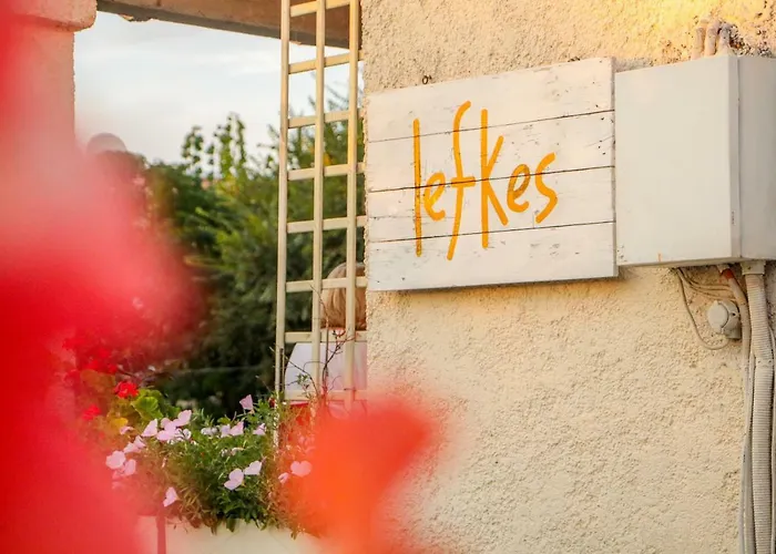 Apartment Lefkes 2 *